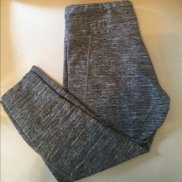 Calvin Klein Lattice Detail High Waist Capris - Picture 2 of 5